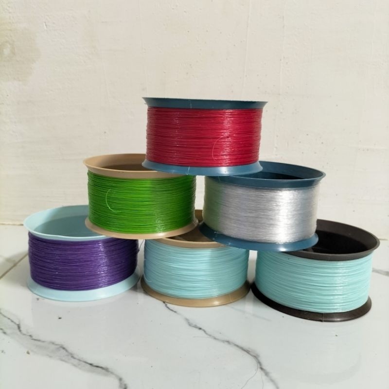 

Promo!! GULUNGAN/KENUR ISI BENANG 0,40 PLASTIK TEBAL ANTI PECAH DAN TAHAN BANTING/BENANG LAYANG-LAYANG