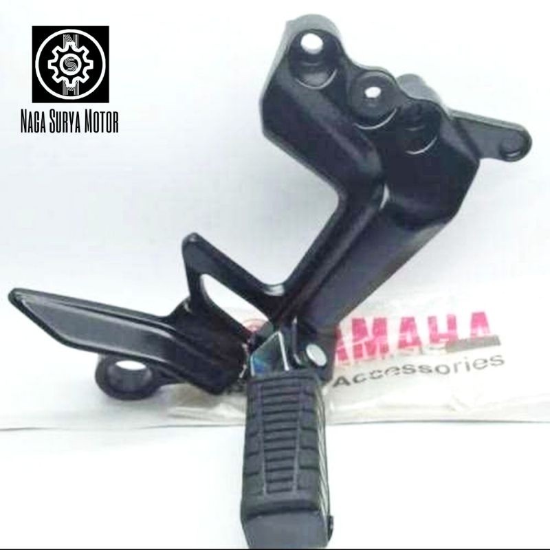 Dudukan Bracket Footstep belakang kanan Jupiter Z1 1DY-F7440-10 ORI YGP