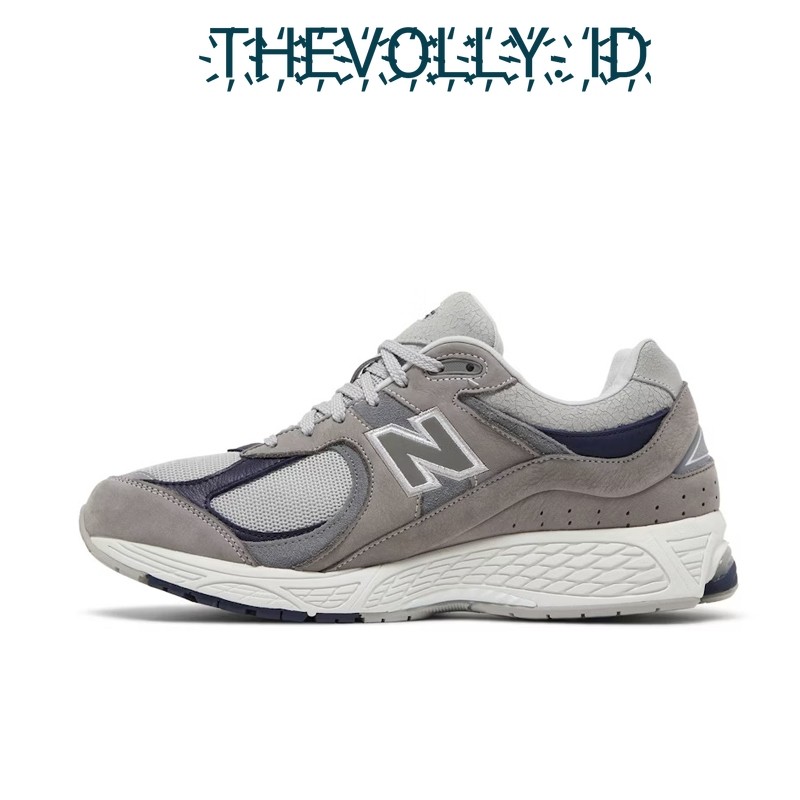 Sepatu NB New Balance 2002R x thisisneverthat Grey BNIB Original / Sneakers Pria