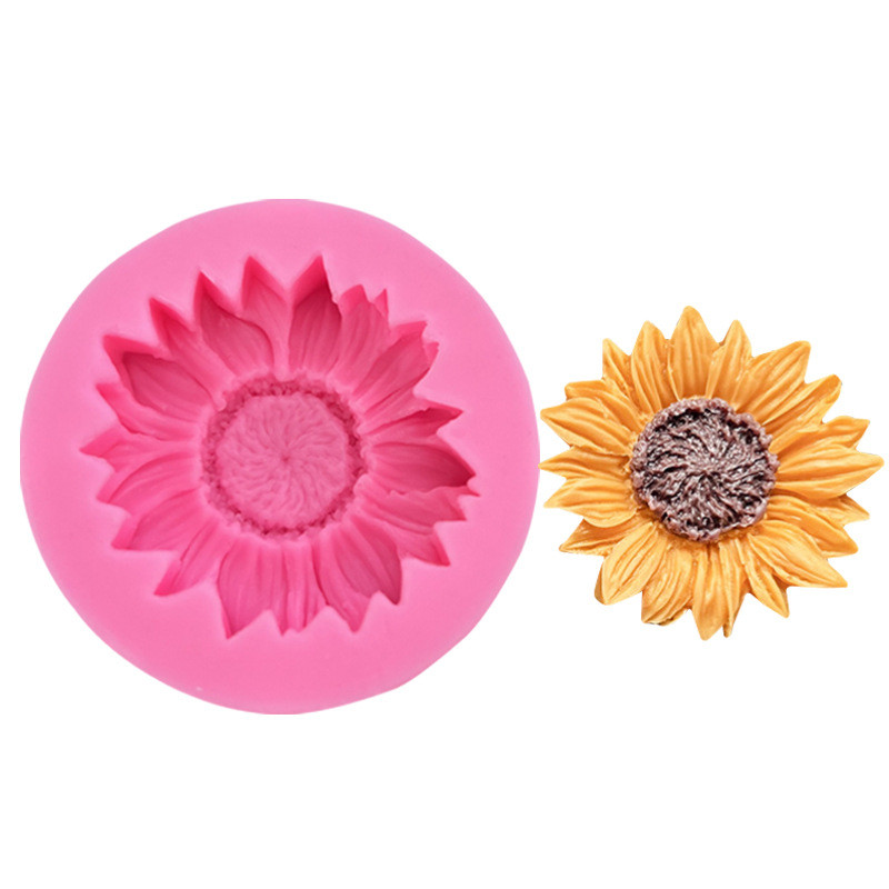 

Daisy Flower Silicone Mold 3D Sunflower Candle Molds, Aromatherapy Soap Mold for Candle Making Kit Resin Art Crafts