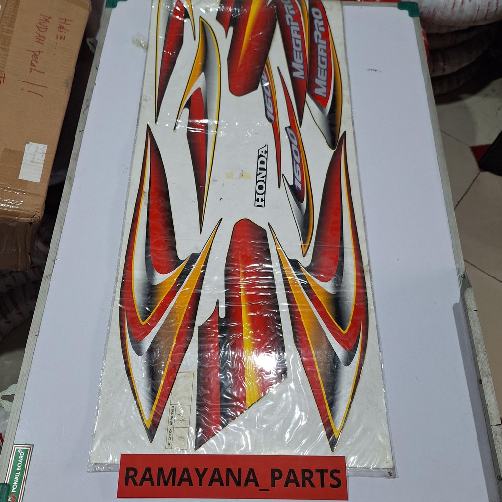 Striping Sticker Polet Red Megapro Lama 871X0KEH880ZC 2