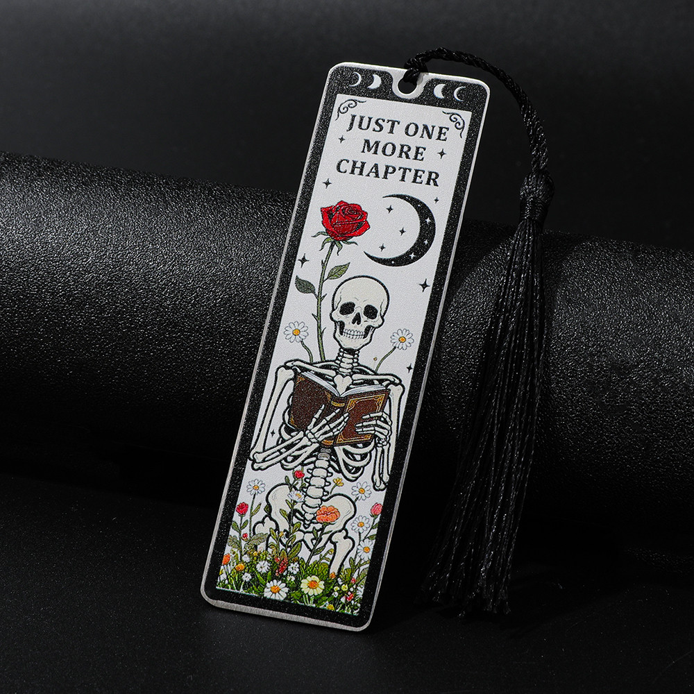 

Gothic skull and rose metal bookmarks are durable bookmarks suitable for book lovers and Gothic aesthetic enthusiasts.