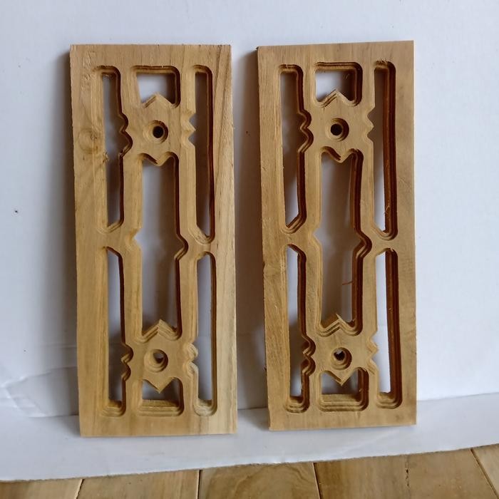 Loster Kayu Roster Kayu Ornamen Ukir Kusen Pintu Jendela Kayu Jati PGR
