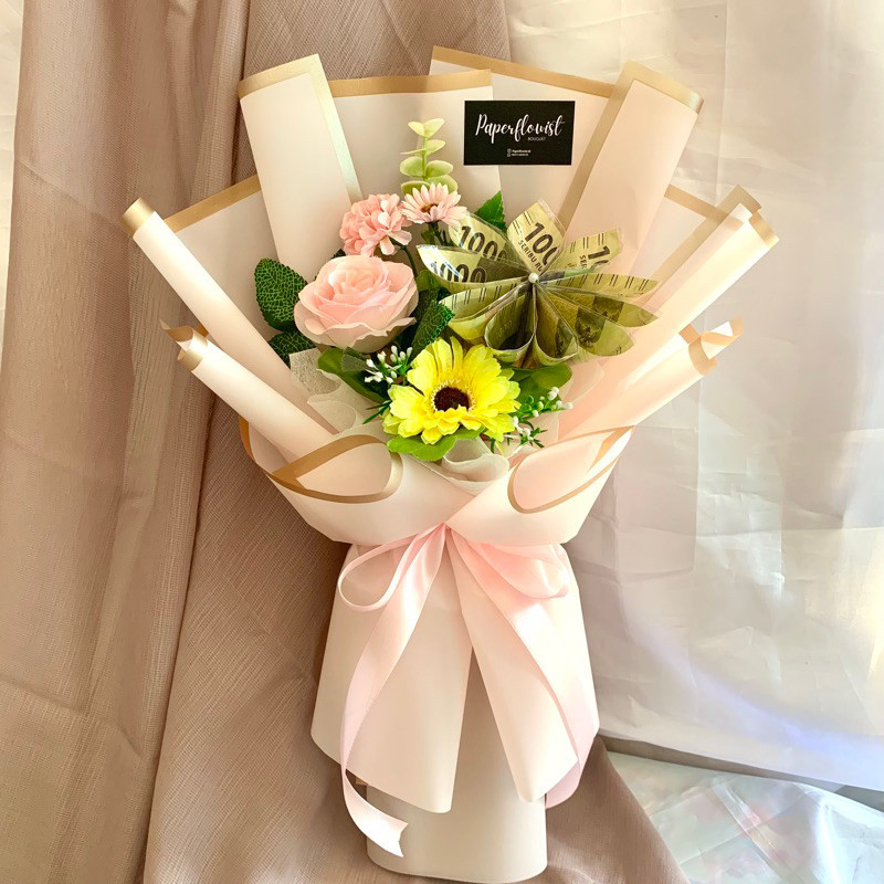 Buket Uang / Bucket Uang Bentuk Bunga / Bouquet Wisuda / Buket Ulang Tahun / Buket Bunga