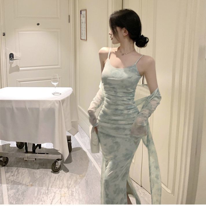 Kecil 2024 Musim Panas Selebriti Hip Wrap Long Rose Mesh Dress + Tabir Surya Lengan Panjang Cardigan