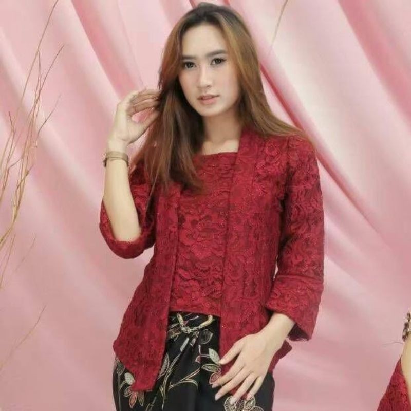 ATASAN  KEBAYA KUTUBURU BROKAT / KEBAYA BROKAT BUSUI / KEBAYA WISUDA