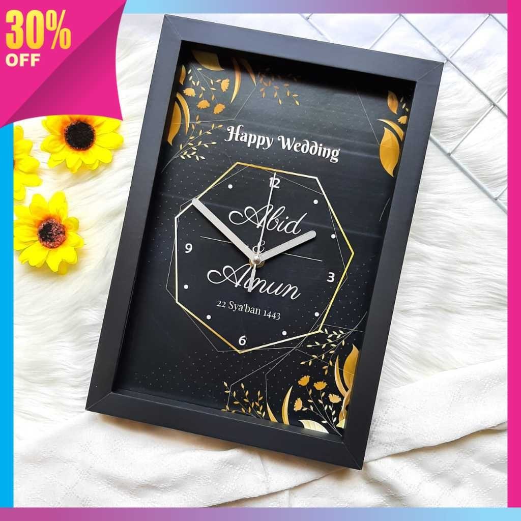 Kado Souvenir Hampers Unik keren Kekinian / Kado Pernikahan Unik Jam Dinding Kayu Wedding Gift Hampe