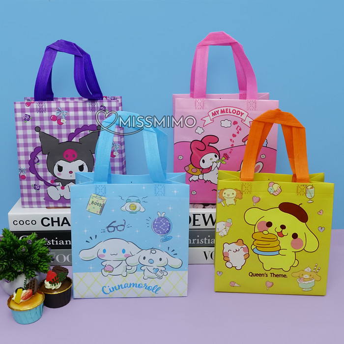 

Tas Goodie Bag Ulang Tahun Birthday Hamper Souvenir Sanrio Kuromi Cinnamoroll