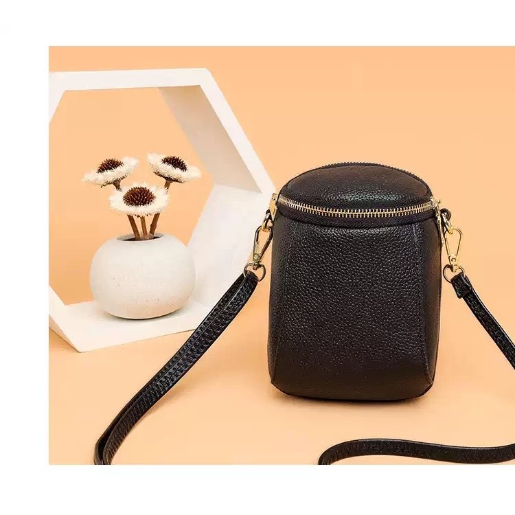 Tas selempang kulit wanita murah /  Tas Selempang Kekinian Viral Tas Selempang Buat HP dan Uang Tas 