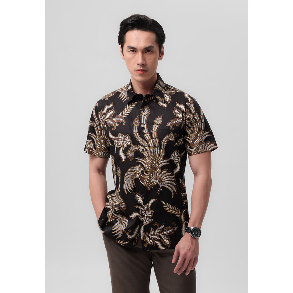 MANZONE - Kemeja Batik Lengan Pendek Pria Dewa Modern Fit - Black