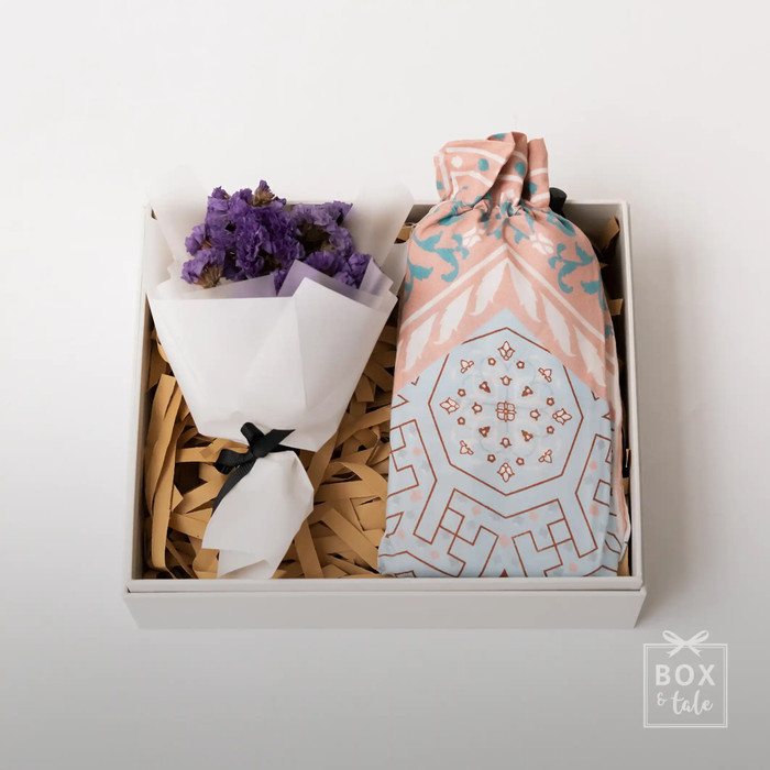 

VIOLET - Gift Box / Hadiah / Travel Sajadah / Hampers by Box & Tale