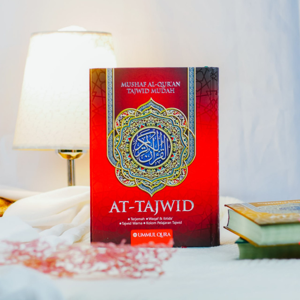 Alquran At-Tajwid Al Quran Tajwid Warna dan Terjemahan - Aqwam