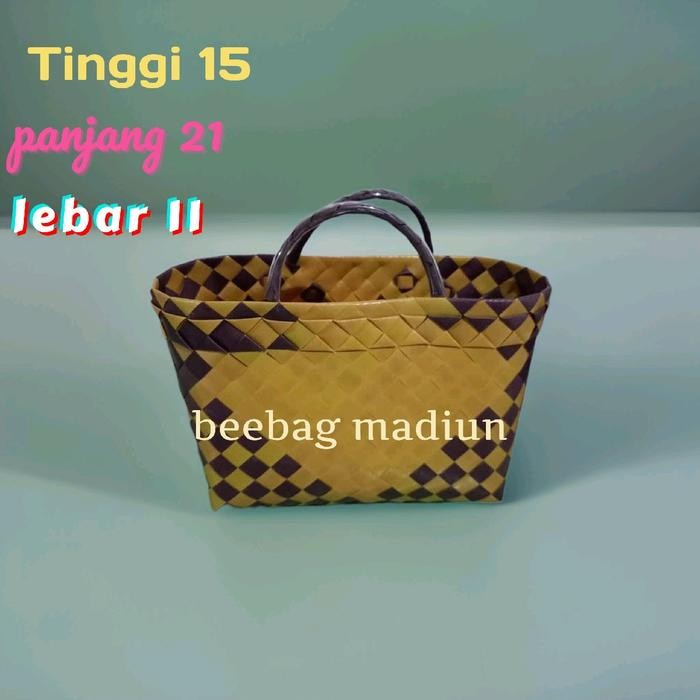 

Promo 25 pcs tas berkat S ..harga grosir..lebih murah dan kwalitas terbaik Anyaman - satu warna terlaris