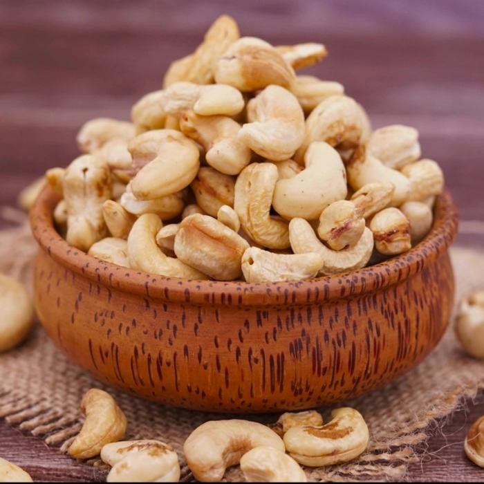 

Kacang mede mentah grade A