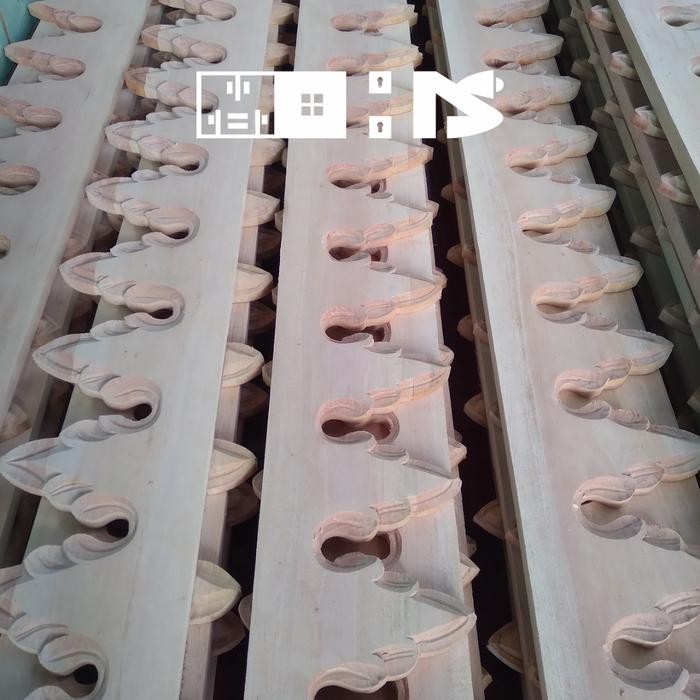 lisplang kayu ukir | lisplang kayu mahoni 3243