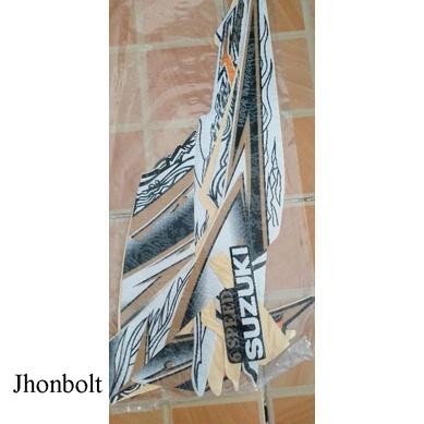 striping sticker suzuki satria fu 2011 - Hitam putih, Satia fu