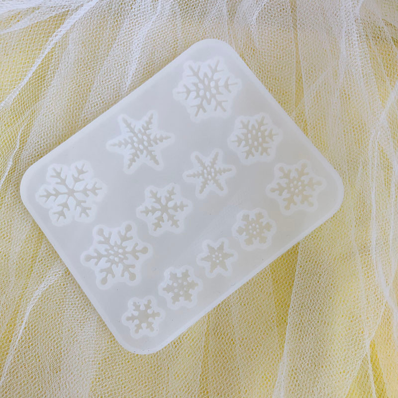 

Multi-style Snowflake Silicone Molds Epoxy Resin Christmas Tree Hanging Decoration DIY Jewelry Making