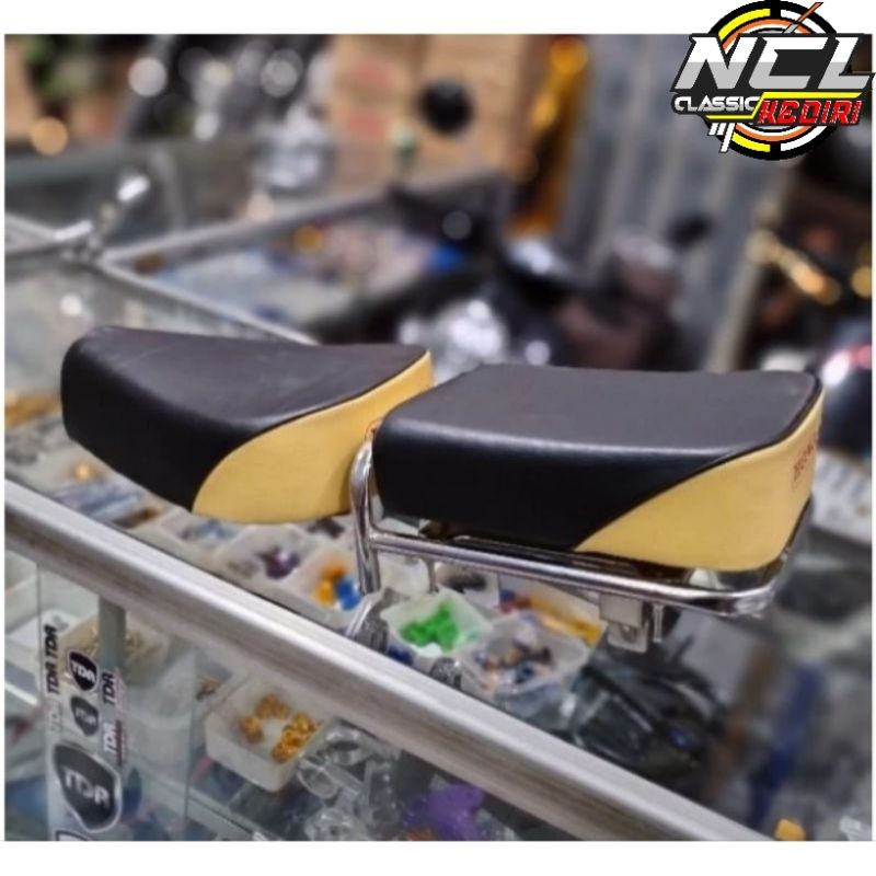 JOK PISAH HONDA C70 C50 HITAM KUNING