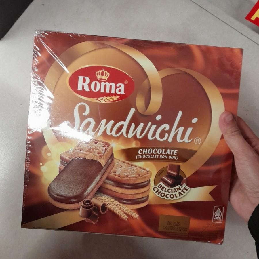 

Roma Sandwichi Box Biscuit Sandwich Krim Isi Coklat 270gr