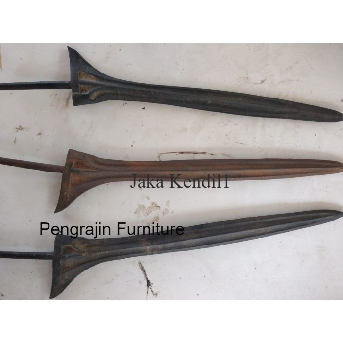 

FREE ONGKIR Keris PB putran keleng bahan besi baja satuan w6 antik JELAS MURAHNYA