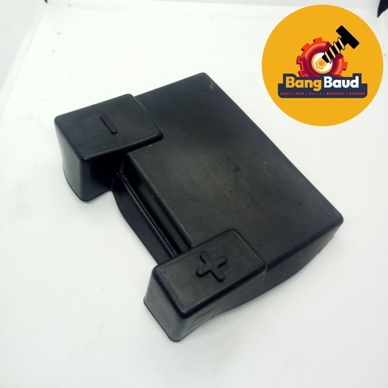 KARET TATAKAN TUTUP AKI HONDA BEAT KARBU VARIO KARBU