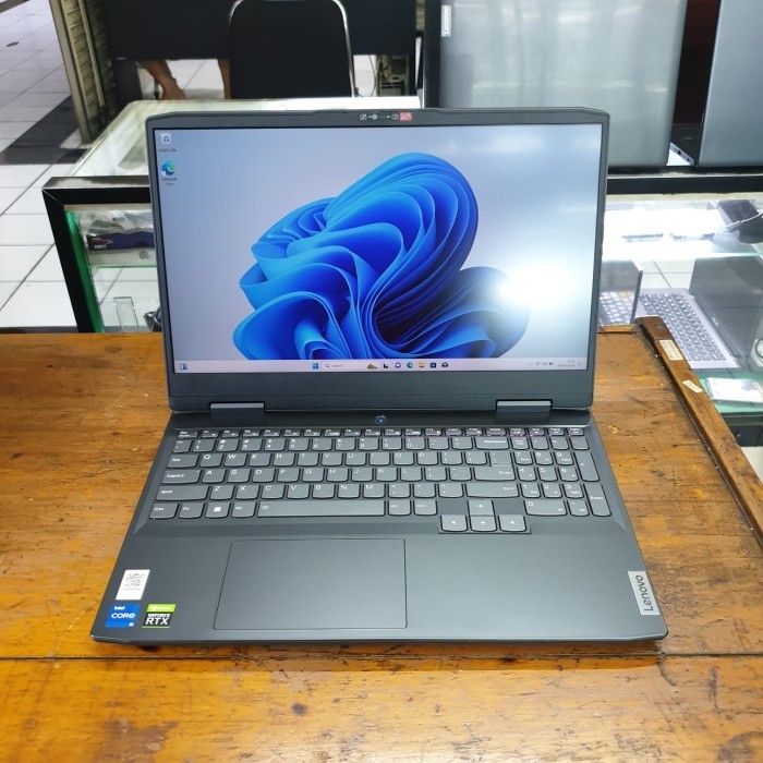 Lenovo Ideapad Gaming 3 Core i5-12500H Ram 16GB 512GB RTX 3050 Like new