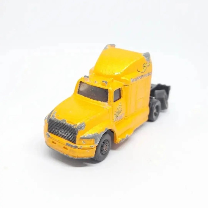 ES99 Yellow Truck - Maisto Diecast Truk Mainan Anak Laki