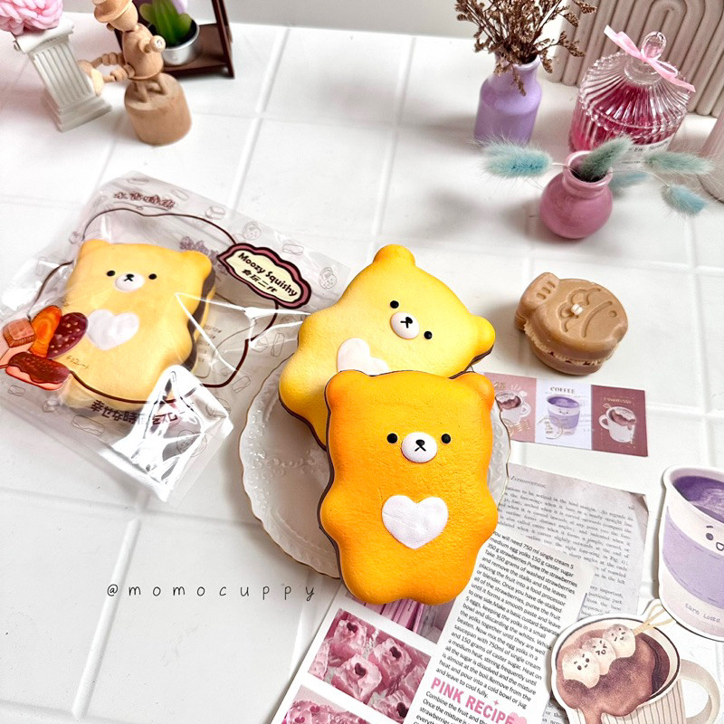 READY STOCK chubby bear cookie squishy by Moozy