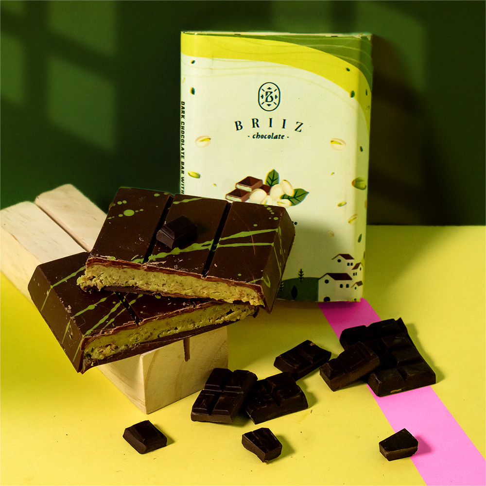 

Briiz Dubai Pistachio Kunafa Dark Chocolate Bar - Premium Healthy Vegan Couverture Dark Chocolate