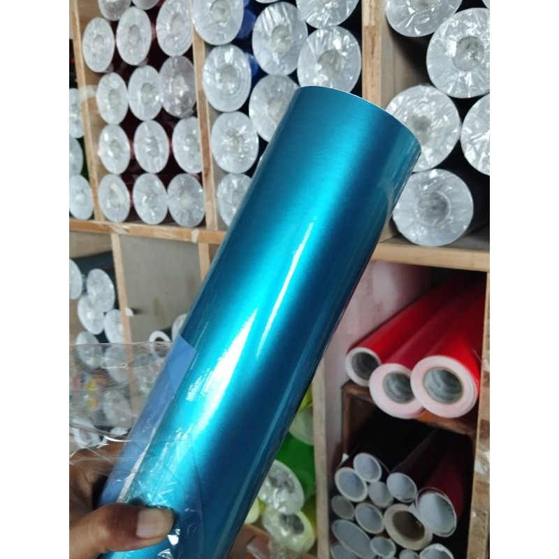 skotlet motor biru muda candy GLOSSY
