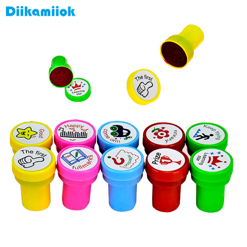 

10 Pcs Round Multicolor Cartoon Star Crown Reward Pattern Stamp Children DIY Scrapbook Kids Plastic Stamps Toys Teacher Supplies