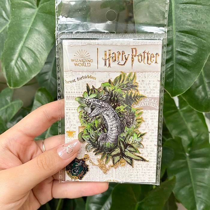

Bookmarks Pembatas Buku Penanda Buku Rantai Gantungan Hogrts Slytherin Castle Hippogriff Gryffindor Hufflepuff Ravenclaw Fawkes Hedw Unik Lucu Kado - Slytherin