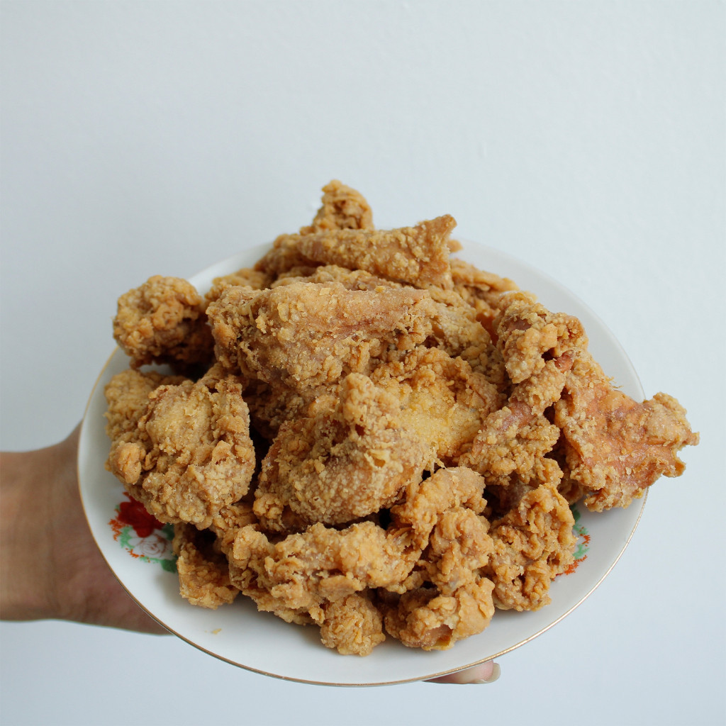 

Kulit Ayam Crispy Original Gurih dan Pedas Daun Jeruk 500Gram Food, Snacks