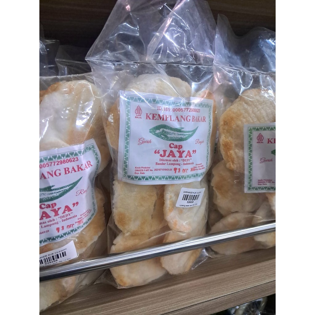 

KERUPUK KEMPLANG BAKAR CAP JAYA / KERUPUK KEMPLANG GURIH