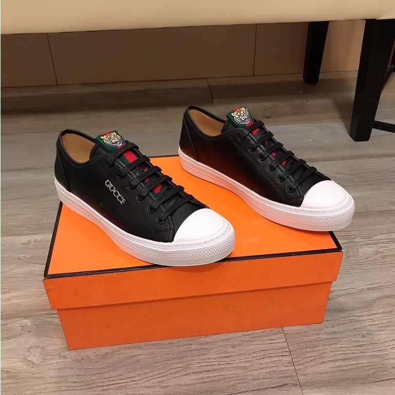 Gucci Luxurious Minimalism Fashion all-match Men Casual Shoes Sneakers Black Gucci Logo