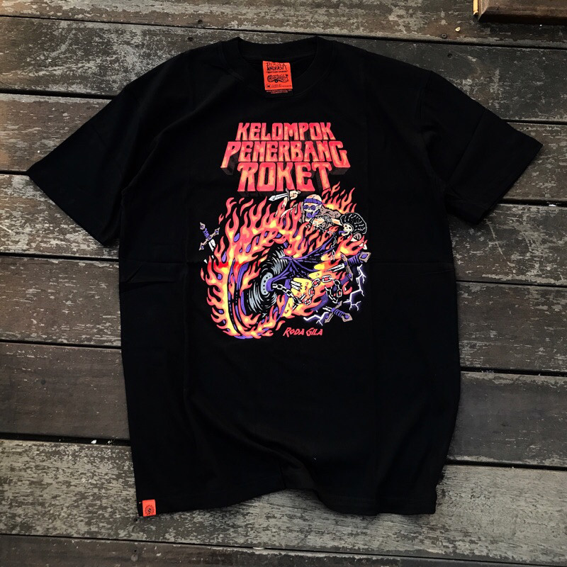 【DIS】 KELOMPOK PENERBANG ROKET RODA GILA TSHIRT BLACK