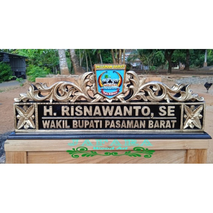 

Papan Nama Jabatan Full Ukir Kayu Jati Bisa Costume FJ557