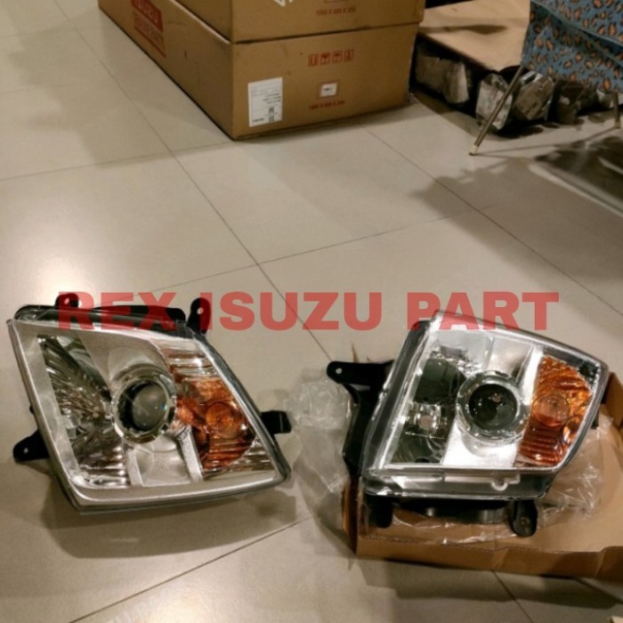 Headlamp lampu depan Isuzu DMAX 4JJ 3000CC