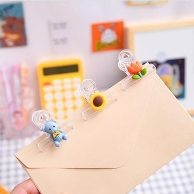 

Penjepit Kertas Klip Sudut Kertas Segitiga Push Pin Karakter Lucu Akrilik 978