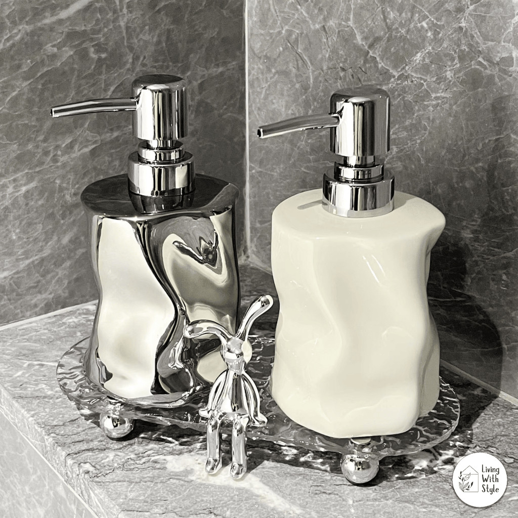 NEW PRODUK Living With Style - Aesthetic Ripple Soap Dispenser in White and Silver / Tempat Sabun Ca