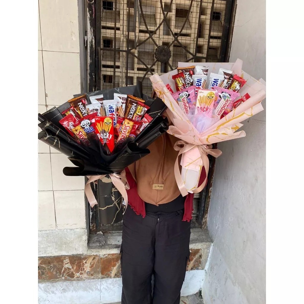 

Buket bouquet bucket snack coklat type silv L – untuk Hadiah Wisuda , Anniversary , Hari Guru , Ulang Tahun