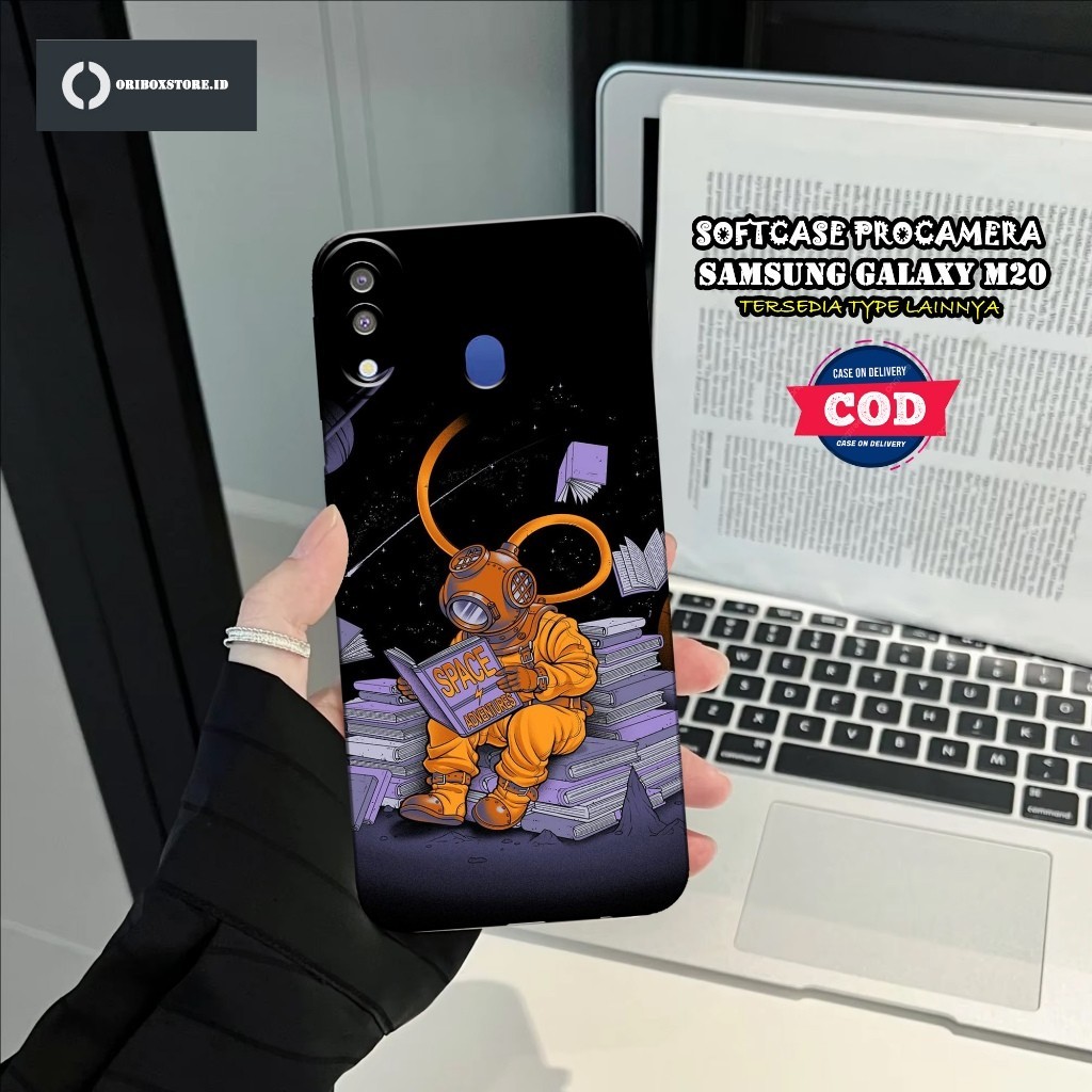 Case SAMSUNG GALAXY M20 Terbaru - Motif Case Astronot - Kesing SAMSUNG GALAXY M20 - Softcase SAMSUNG