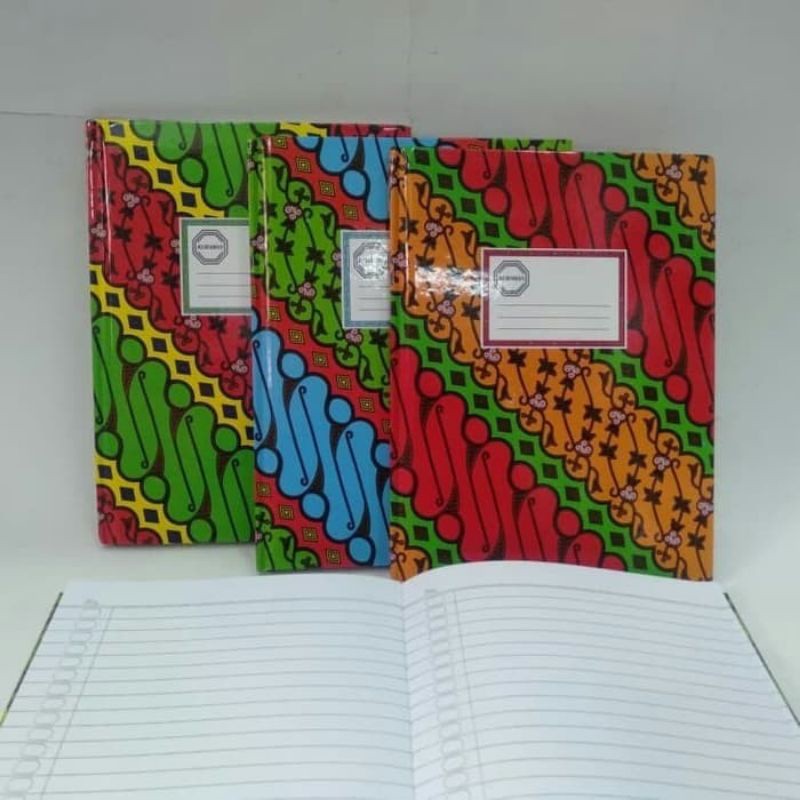 

Buku Hardcover Folio 100 lembar Kuramas ( 1 buku )