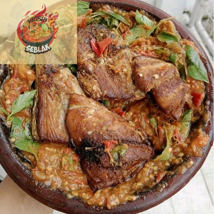 

Sambal ikan Asap 200gram Pedas gurih Seblak