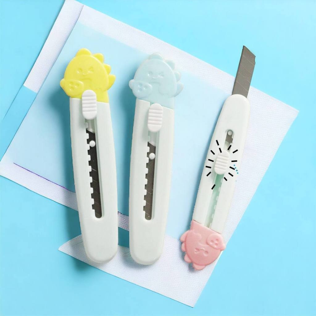 

Koomi - Termurah Pisau Mini Cutter Karakter Lucu Pemotong Kertas Sebaguna PS01