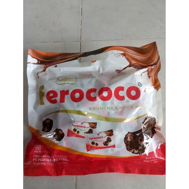 

Coklat wafer Ferococo isi 40 bungkus