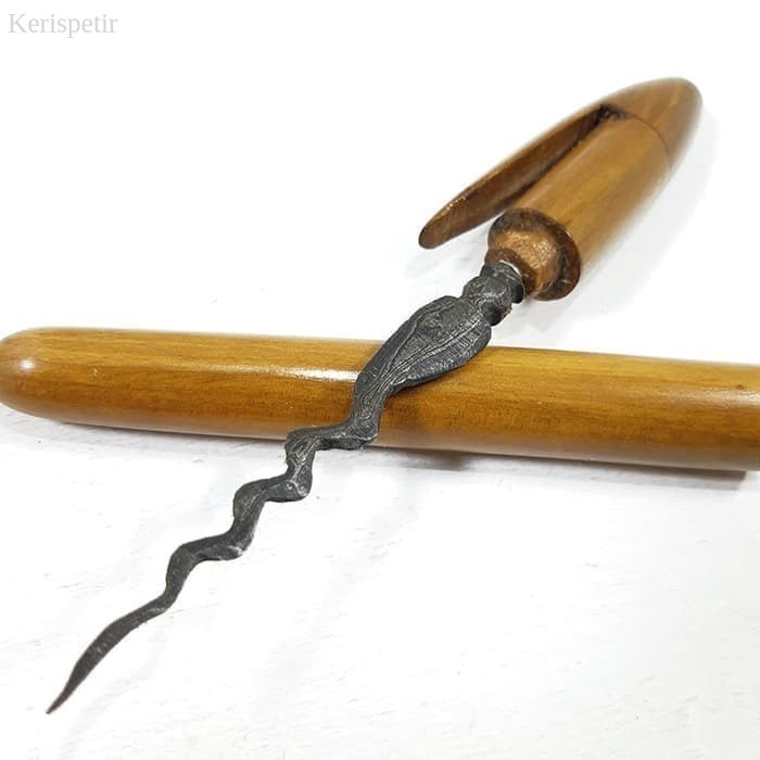 

Keris Pulpen Bolpoin Pensil Luk 9 Lawasan Warangka Kayu⠀ murah antik