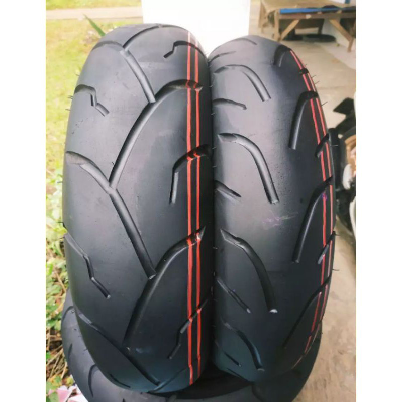 sepasang ban Yamaha Nmax Merk IRC Tubles