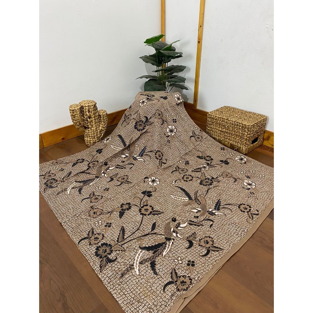 Kain Jarik Batik SOLO (lawasan) motif burung nangkring gringsing