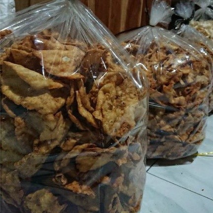 

KRUPUK BAWANG/KRIPIK BAWANG PANGSIT /GROSIR/KILOAN
